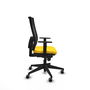 Chaise Horna Synchro 5 positions cuir écologique Jaune Maille Noir Base pyramidale noire Accoudoir 1D Sans appui-tête Roulettes 65mm pour moquette