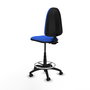 Tabouret Aýna taburete Contact permament de base Tissu Bleu Structure polyamide noire Sans accoudoirs Sans appui-tête Roulettes pour moquette