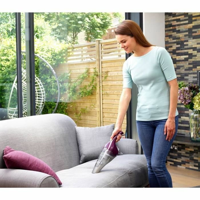 Black + Decker NVC115W-QW Aspirateur à main sans fil Bordeaux, 8 Air Watts, 3,6V 1,5Ah Black + Decker NVC115W-QW Aspirateur à main sans fil Bordeaux, 8 Air Watts, 3,6V 1,5Ah