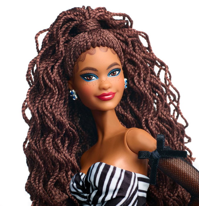 Mattel Barbie Signature 65ème Anniversaire Brunette avec Certificat d'Authenticité
