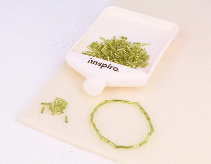 Innspiro Perles de Rocaille Cylindriques Vert Avocat et Argenté 95g