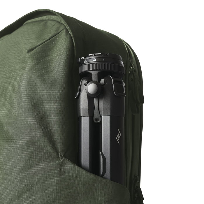 Moment Everything Travel Pack Weekender 28L Olive