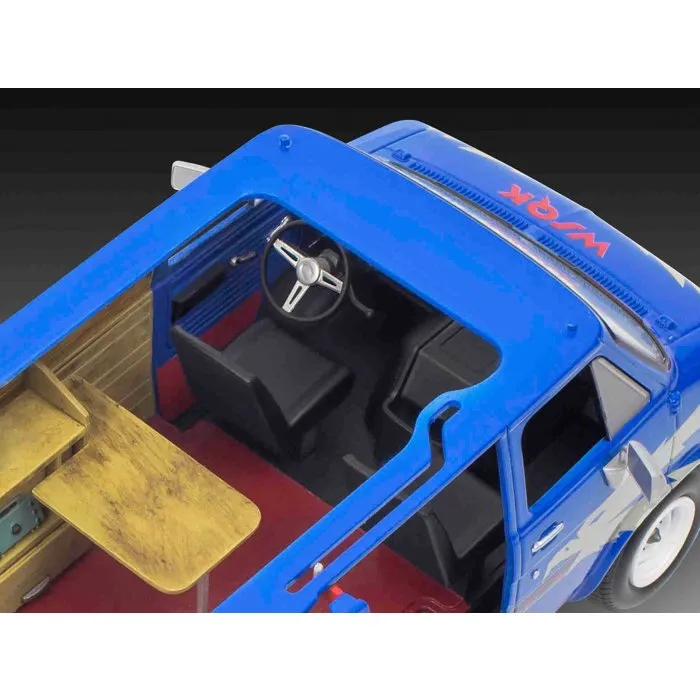 Revell GMC WSQK Squawk Van - Maquette de voiture Stranger Things avec colle, peintures et accessoires