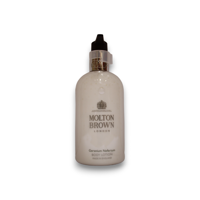 Molton Brown Lait Corps Geranium Nefertum Femme 300 mL Molton Brown Lait Corps Geranium Nefertum Femme 300 mL