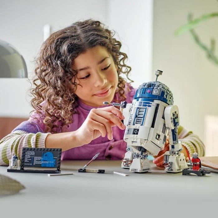 LEGO Star Wars R2-D2 75379 - Set de Construction 1050 Pièces