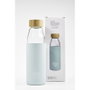 IRISANA Bouteille en borosilicate bleue avec bouchon en bambu et housse en silicone 500 ml