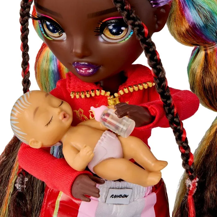 Rainbow High Junior High Babysitters Iris Bow et accessoires
