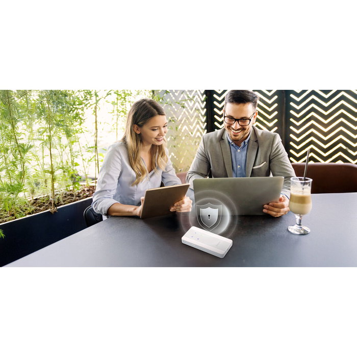 Router D-Link F518 Blanc Wi-Fi 6 GHz USB USB-C