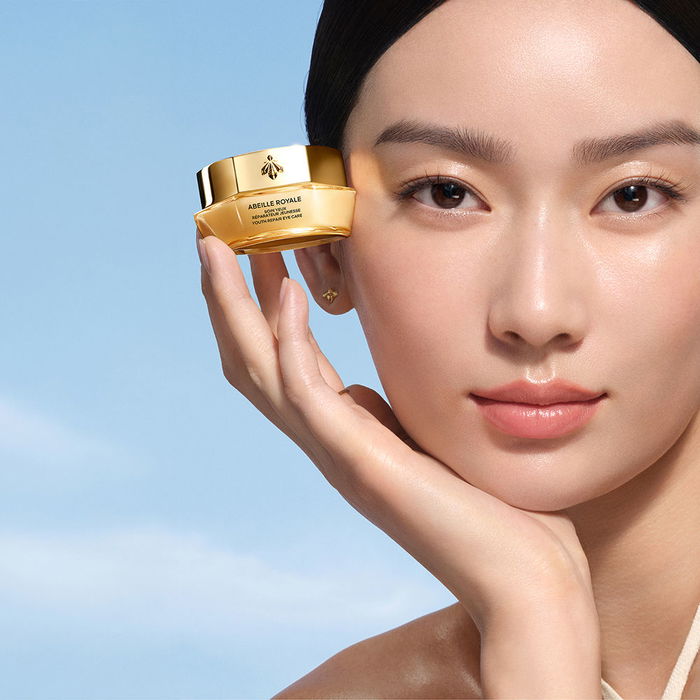 Guerlain Abeille Royale - Coffret 4 Produits de Soins Visage Anti-Âge : Crème de Jour 50 ml, Huile Visage 5 ml, Crème Contour des Yeux 3 ml