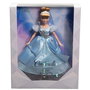 Mattel Poupée de Collection Cendrillon Disney 100e Anniversaire - Édition Spéciale avec Robe Bleue Satinée et Brillants - Hlx60