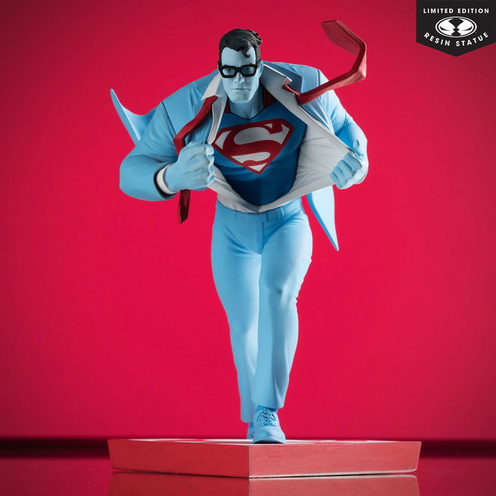 DC Direct statuette 1/10 Superman Red and Blue: Superman by Clayton Henry Limited Edition 16 cm DC Direct statuette 1/10 Superman Red and Blue: Superman by Clayton Henry Limited Edition 16 cm