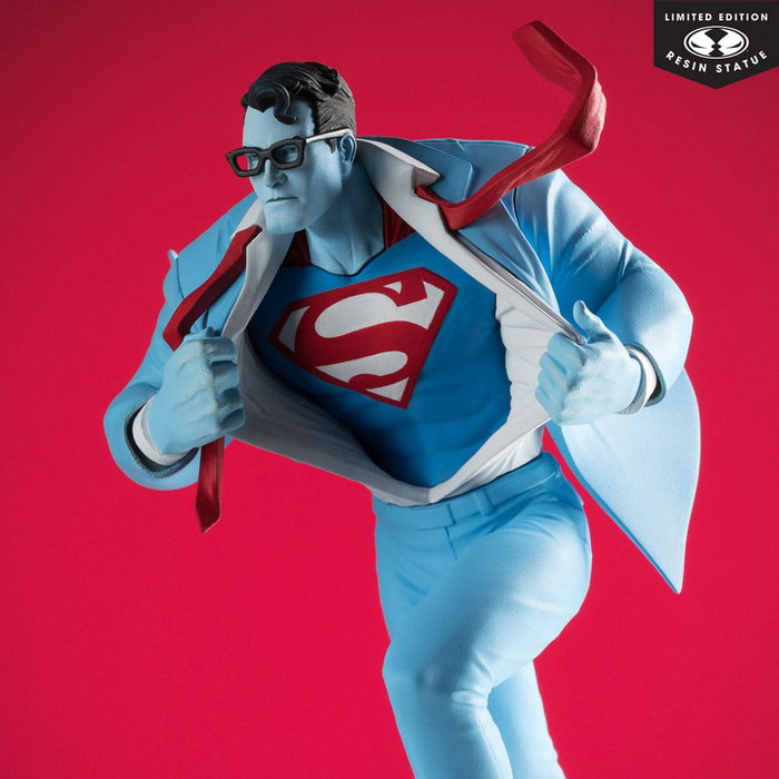 DC Direct statuette 1/10 Superman Red and Blue: Superman by Clayton Henry Limited Edition 16 cm DC Direct statuette 1/10 Superman Red and Blue: Superman by Clayton Henry Limited Edition 16 cm