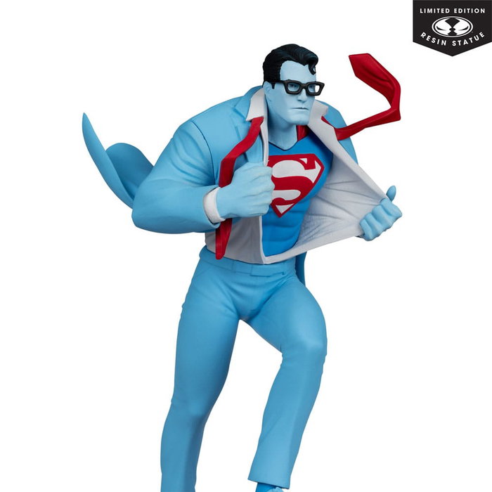 DC Direct statuette 1/10 Superman Red and Blue: Superman by Clayton Henry Limited Edition 16 cm DC Direct statuette 1/10 Superman Red and Blue: Superman by Clayton Henry Limited Edition 16 cm
