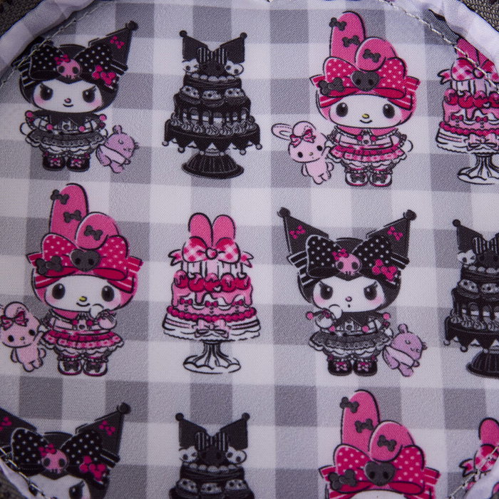 LOUNGEFLY Sac bandoulière My Melody and Kuromi Sanrio - Mini sac à dos - 17,78 x 13,46 x 19,05 cm LOUNGEFLY Sac bandoulière My Melody and Kuromi Sanrio - Mini sac à dos - 17,78 x 13,46 x 19,05 cm