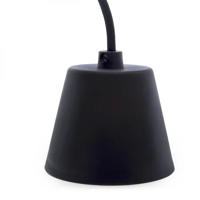 Douille E27 avec rosace et câble noir, design moderne et minimaliste