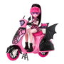 Mattel - Poupée Monster High Draculaura avec Scooter - Dimensions 21.3x27.9x9.74 cm - Jouet pour Enfants dès 4 Ans
