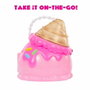 MGA Yummiland Beauty Bag Playset avec Poupée Bianca Chewing-gum et Sac de Beauté Glacé