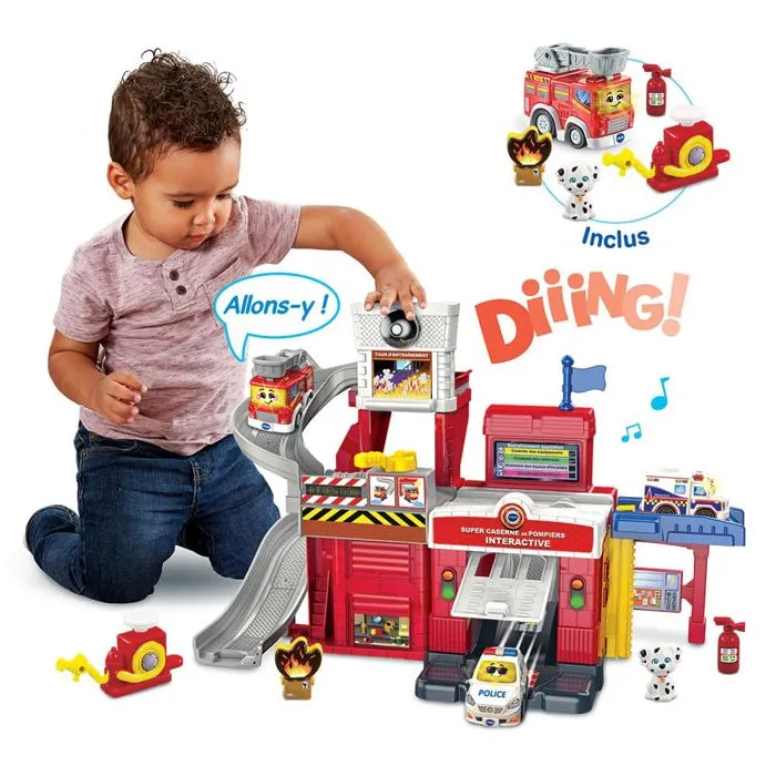 Vtech TUT TUT Bolides - Tour de Sauvetage Caserne - Jouet interactif de pompier avec camion, dalmatien et accessoires - 22 pièces - Rouge - Version française - Dès 18 mois