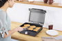 Ninja GR101EU Gril et plaque de cuisson d'intérieur grand format, surface antiadhésive interchangeable, cuisson uniforme jusqu'à 260°C, jusqu'à 5 personnes