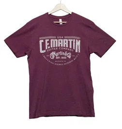 MARTIN Cf Martin Worlds Oldest Vin Burgundy (S) T-Shirt