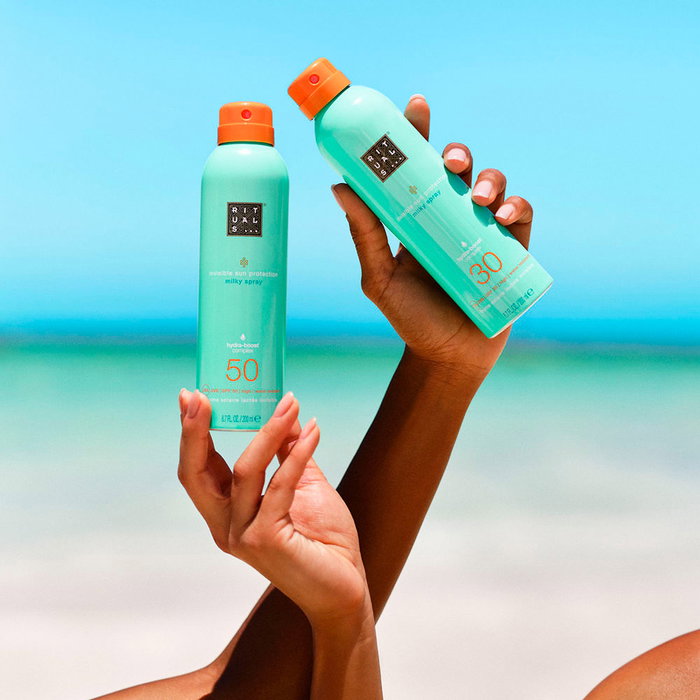 Rituals The Ritual Of Karma Lait de Protection Solaire Spray SPF 50 (200 ml) - Résistant à l'eau - Pour un bronzage éclatant