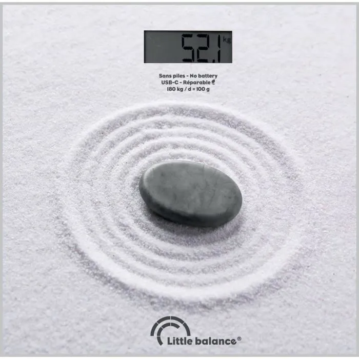 Little Balance - Pèse-personne Zen rechargeable USB-C, Plateau verre trempé 28x28 cm, Écran LCD, 180 kg max, 100 g de précision, Matière recyclée Little Balance - Pèse-personne Zen rechargeable USB-C, Plateau verre trempé 28x28 cm, Écran LCD, 180 kg max, 100 g de précision, Matière recyclée
