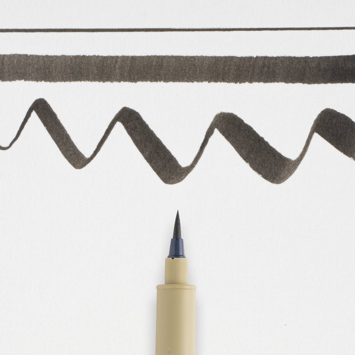 Sakura Pigma Brush Noir