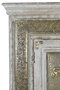GINER Y COLOMER Armoire en Bois de Manguier Blanc Vieilli avec Finition Craquelé et Détails en Bronze