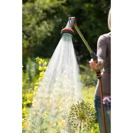 Gardena Fusil-arrosoir Comfort - Jet pluie et concentré, résistant au gel, compatible système GARDENA System® - Garantie 5 ans