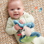 Fisher-Price Planet Friends All Ears Lovey Éléphant Oreilles Géantes - Jouet Sensoriel en Peluche Fabriqué avec 90 % de Plastiques Recyclés - 3 Mois et Plus
