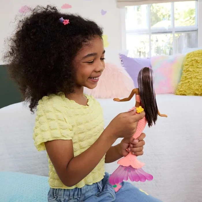 Barbie Poupée Sirène Flower Magic - Fleurs Éclorent - Jouet à Jouer dans l'Eau Multicolore - Pour Enfants de 3 à 10 Ans