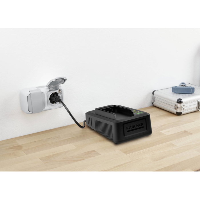 Karcher Chargeur rapide Power 18V pour batteries 2,5 Ah et 5 Ah