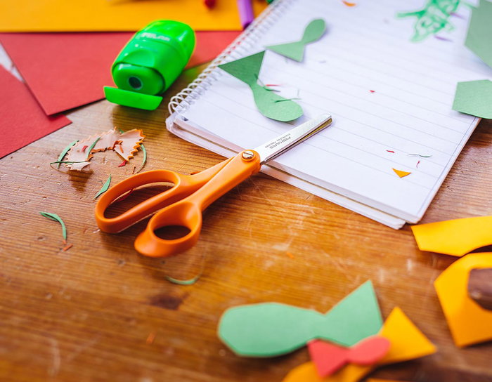 Fiskars Ciseaux pour enfants 8+ CLASSIC à pointes arrondies 14cm