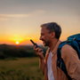 Lexibook Tw60 - Walkie-Talkies Numériques Portée 5 km - 8 Canaux avec Écran LCD, Roger Beep et Verrouillage Télécommande - Communication pour Activités en Extérieur
