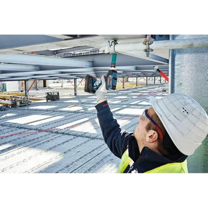 Bosch Professional Pack de 2 batteries ProCORE18V 4.0 Ah 1600A01BA3 avec chargeur rapide GAL 18V-40 pour outils 18V et système AMPShare