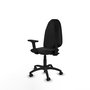 Chaise de bureau Algarra avec mécanisme de contact permanent de base, revêtue de similicuir noir. Équipée d'un piètement en polyamide noir, d'accoudoirs 2D et de roulettes pour parquet