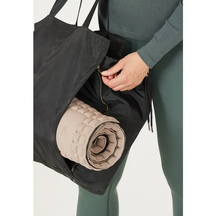 Athlecia Sac de yoga 2 en 1 Maiyin Noir à bandoulière grand format avec fermeture magnétique et compartiment pour tapis de yoga en polyester Athlecia Sac de yoga 2 en 1 Maiyin Noir à bandoulière grand format avec fermeture magnétique et compartiment pour tapis de yoga en polyester