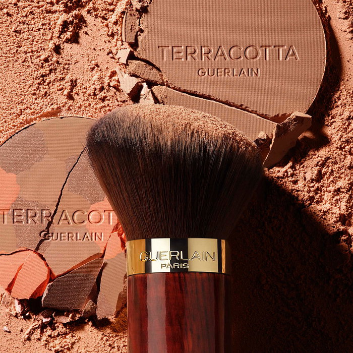 Guerlain Pinceau Poudre Bronzante Terracotta Kabuki 1 unité Guerlain Pinceau Poudre Bronzante Terracotta Kabuki 1 unité