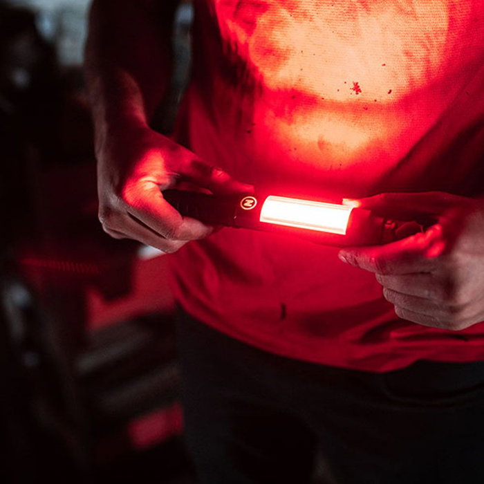 Nebo Big Larry 3 Lampe de Travail LED 600 Lumens avec Clip et Base Magnétique Noir/Orange