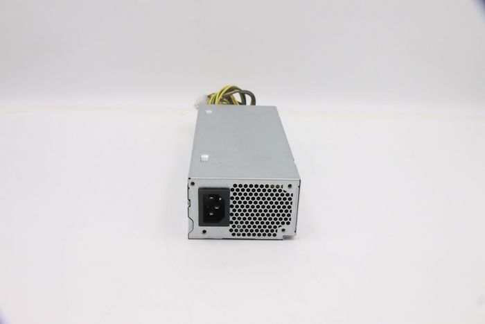 Lenovo PWR_SUPPLY - Alimentation interne 180W, tension d'entrée 100-240Vac, compatible avec les systèmes Lenovo Lenovo PWR_SUPPLY - Alimentation interne 180W, tension d'entrée 100-240Vac, compatible avec les systèmes Lenovo