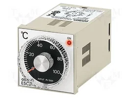 OMRON E5C2 Régulateur de température Pt100 0÷300°C