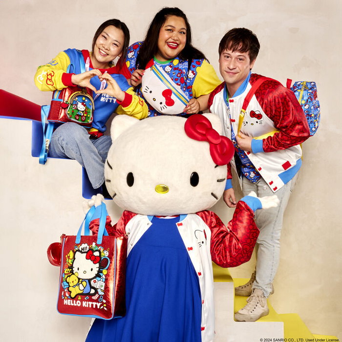 LOUNGEFLY Sac à dos Hello Kitty 50th Anniversary avec monedero extraíble, 27.5x32.5x10cm, herrajes dorados, correa ajustable et forro a juego