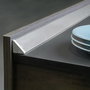 Emuca Lot de 2 profils d'étancheité triangulaires Plasline avec accessoires d'installation, 2 profils longueur 2.35m, Plastique, Anodisé Satiné