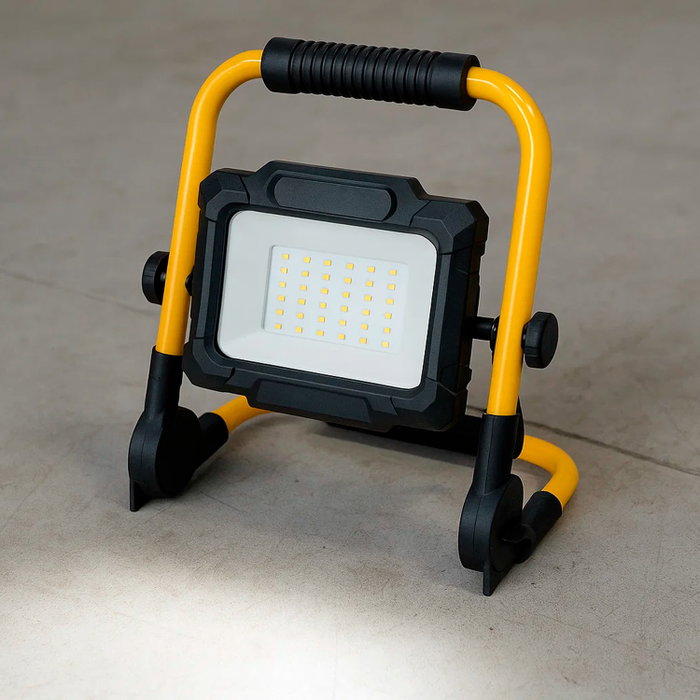 MAURER Projecteur LED Plat Portable 50W 4000K IP65
