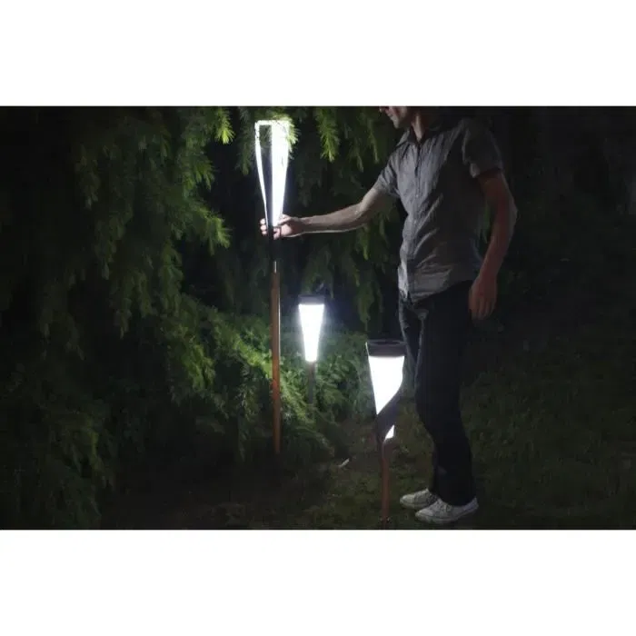 Epi Lampe solaire extérieure en bois et métal de grande taille, blanc