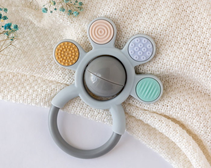 KioKids Mordedor Sonajero De Silicona Gris - Anneau de dentition et hochet en silicone souple pour bébés à partir de 3 mois, texture stimulante pour masser les gencives KioKids Mordedor Sonajero De Silicona Gris - Anneau de dentition et hochet en silicone souple pour bébés à partir de 3 mois, texture stimulante pour masser les gencives