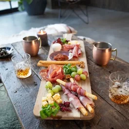 Livoo - Planche à découper et apéritive Maxi MES151 en acacia FSC, 75 x 19,5 cm avec pieds en bois