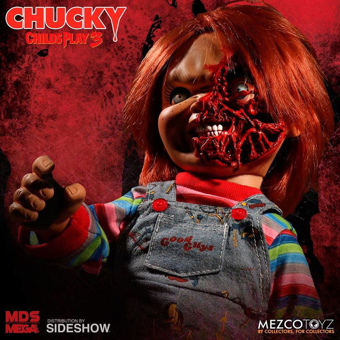 MEZCO TOYZ Figurine Chucky Child's Play Diabolique 38 cm - Figurine articulée parlante avec phrases en anglais et 3 faces Pizza - Fonctionne avec piles
