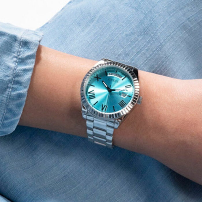 Guess GW0308L4 avec cadran vert et bracelet gris