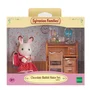 Sylvanian Families - Bureau Soeur Lapin Chocolat pour Enfant avec 8 Accessoires - Chaise, Cartable, Set de Bureau, Décoration - À partir de 4 ans